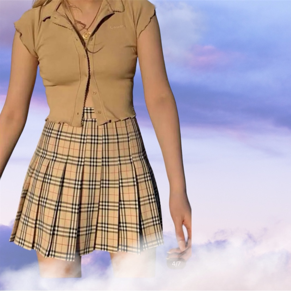 Pleated khaki skort